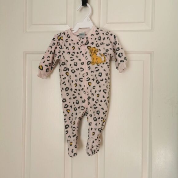 2/$20 Disney fleece lion king sleeper 0-3 m - Picture 1 of 4